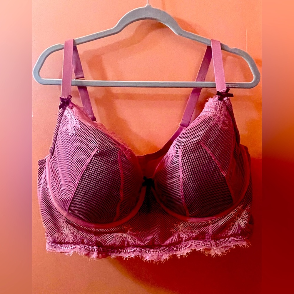 Pink (mesh like material) Cacique Bra from Lane Bryant 44DDD